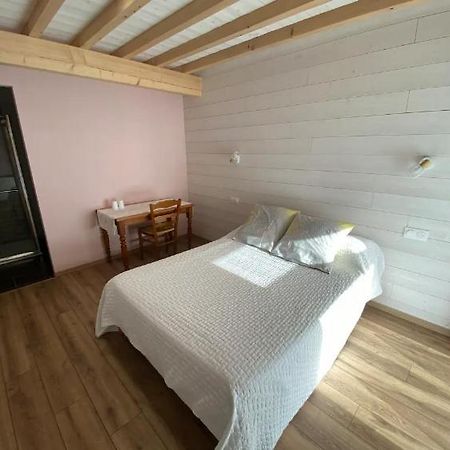 Maison Neuve Tout Confort, Deux Chambres Saint-Martin-du-Mont Exterior foto