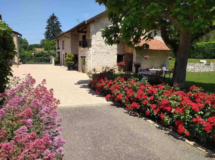 Maison Neuve Tout Confort, Deux Chambres Saint-Martin-du-Mont Exterior foto